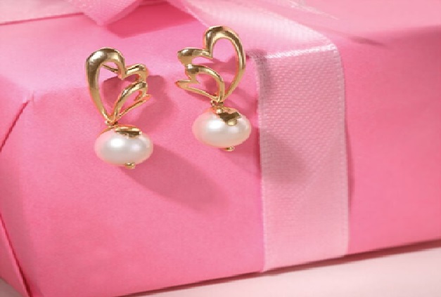 Pearl Drop Earrings